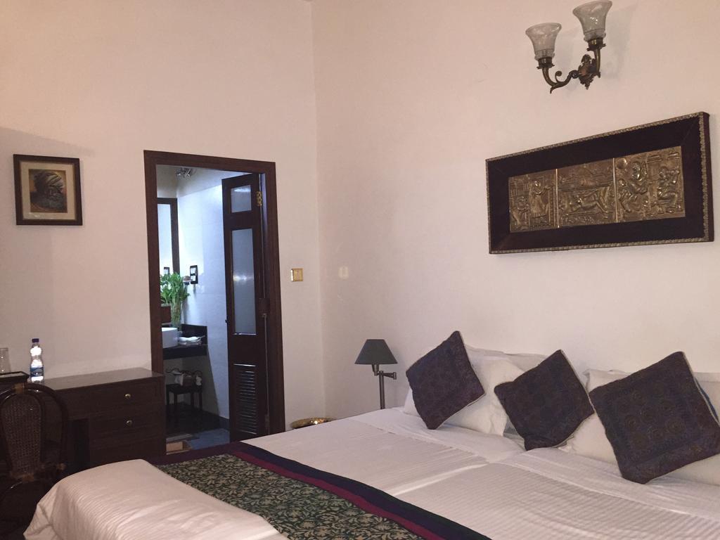Master Bed And Breakfast Нью-Делі Номер фото